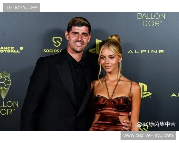 库尔图瓦复出在即!周末对决塞维利亚,雅辛奖得主能否再现神扑? 库尔图瓦复出在即!周末对决塞维利亚,雅辛奖得主能否再现神扑?